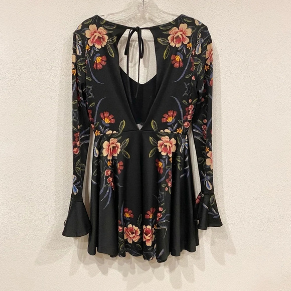 Free People Date Night Floral Dress Size XS EUC - Picture 4 of 4
